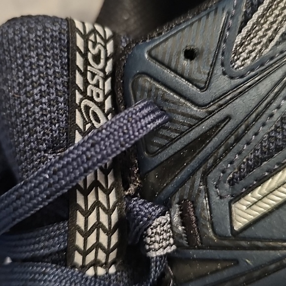 ASICS Men's Navy and Gray Running Shoes - Picture 6 of 7